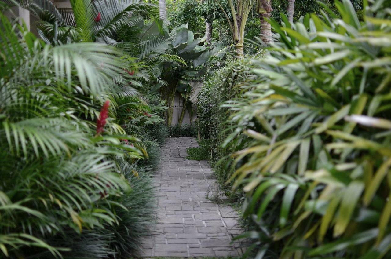 Puri Sunia Resort Ubud Buitenkant foto